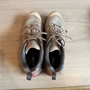 Salomon XT-6 EXPANSE trainers in grey and tan #hiking